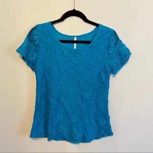 Turquoise Blue Lace Tee Leo & Nicole Medium
